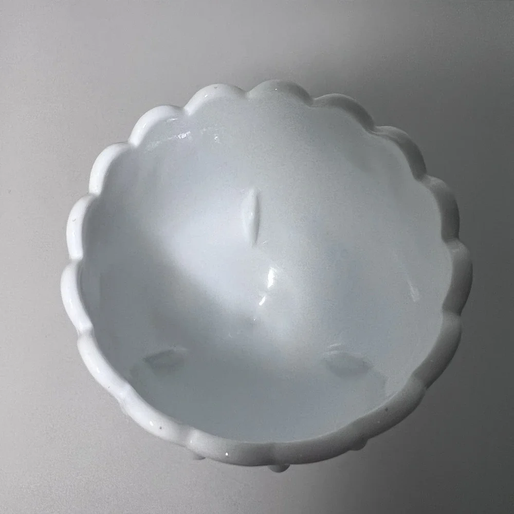 Vintage Indiana Milk Glass Compote/Bowl‎ With Pedestal Teardrop